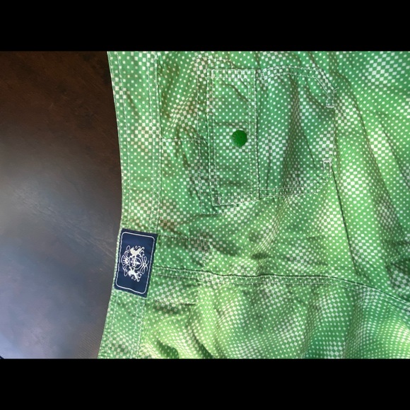 Men’s express green and white swim trunks - Picture 5 of 6